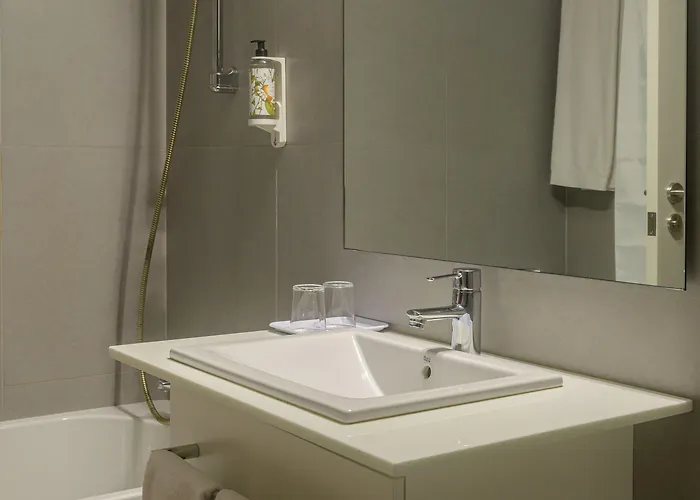 Отель Torre Mar Повуа-ди-Варзин